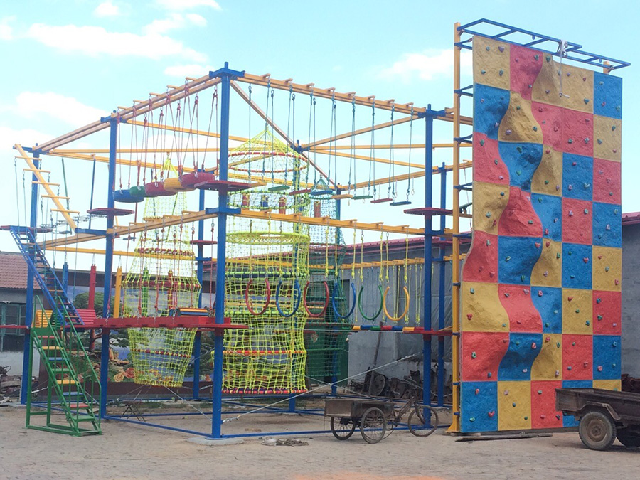 兒童樂園拓展設備