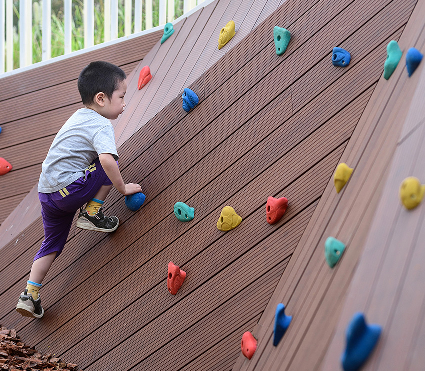 兒童攀巖墻設施