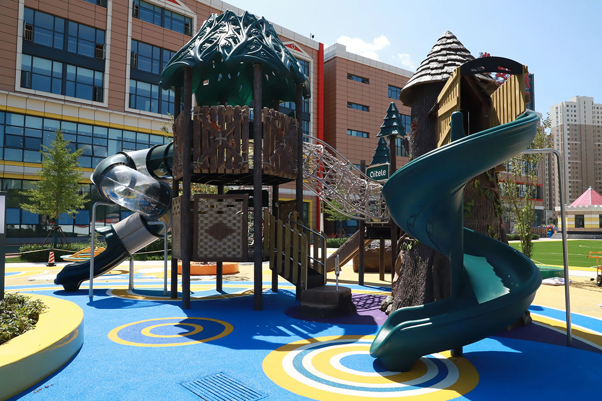 木質滑梯設備廠家