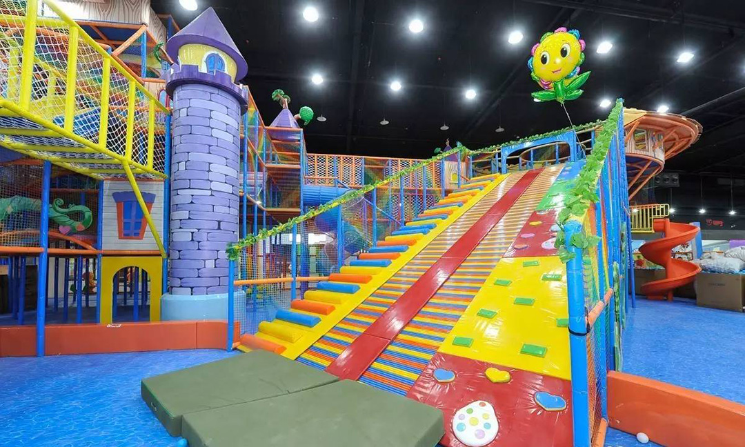 室內(nèi)游樂場設(shè)備廠家 室內(nèi)游樂場設(shè)備廠家